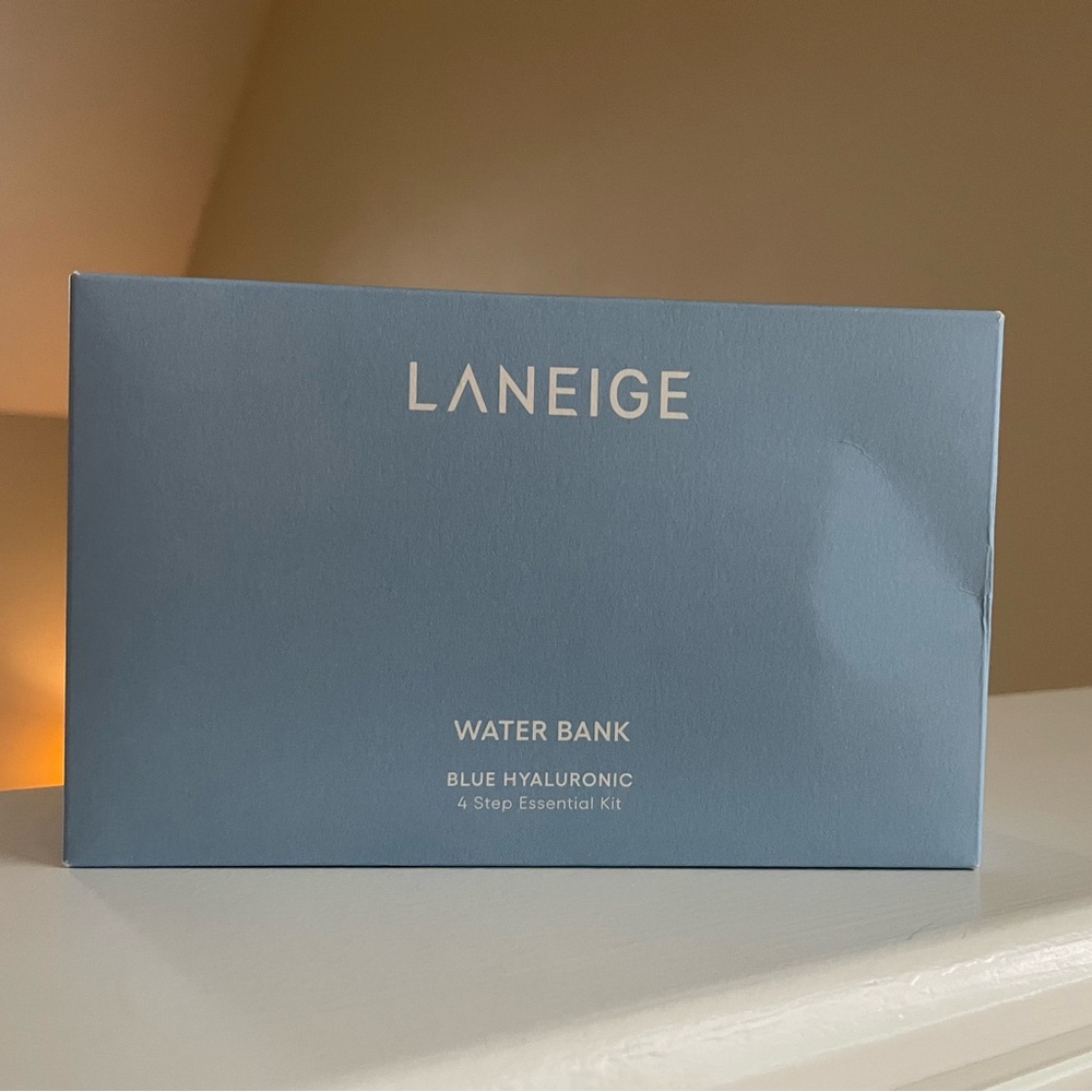 NWT - LANEIGE Water Bank Blue Hyaluronic 4 Step Essential Kit